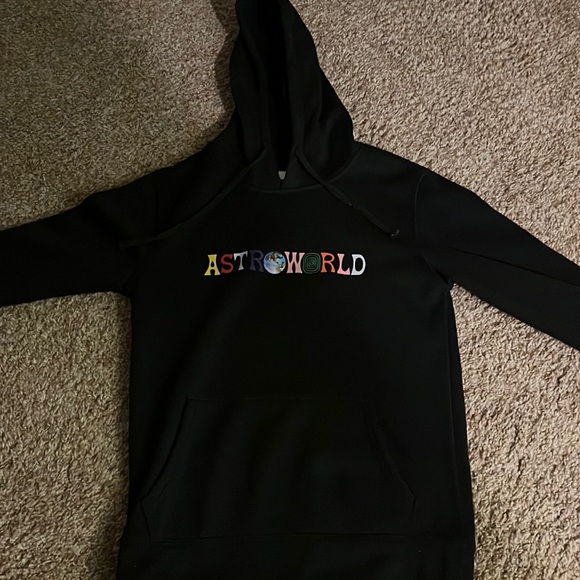 Small Black astroworld hoodie! Light weight. Cool and nice in the cold weather - Picture 1 of 3